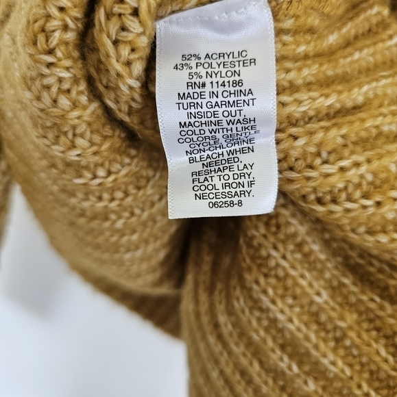 Arizona Jeans Company Marigold Yellow Gold Double V Neck Sweater Size XS - Picture 9 of 9